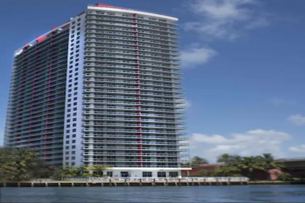 Photo of Outdoor in Hallandale Beach