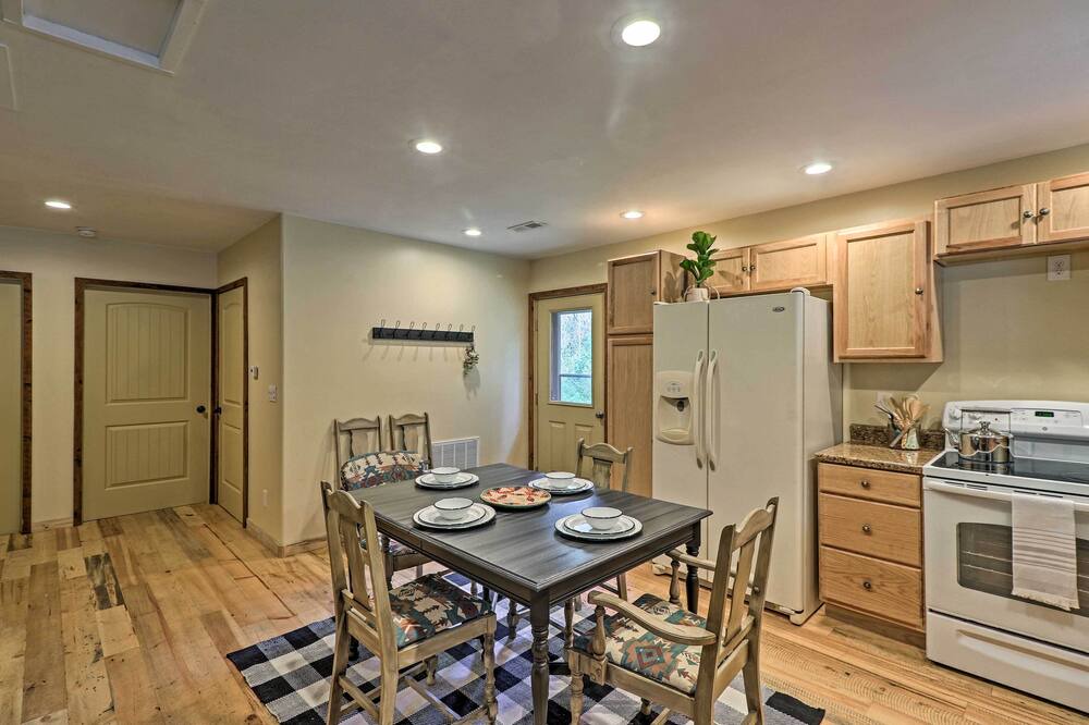 Photo of Bedroom in West Glacier