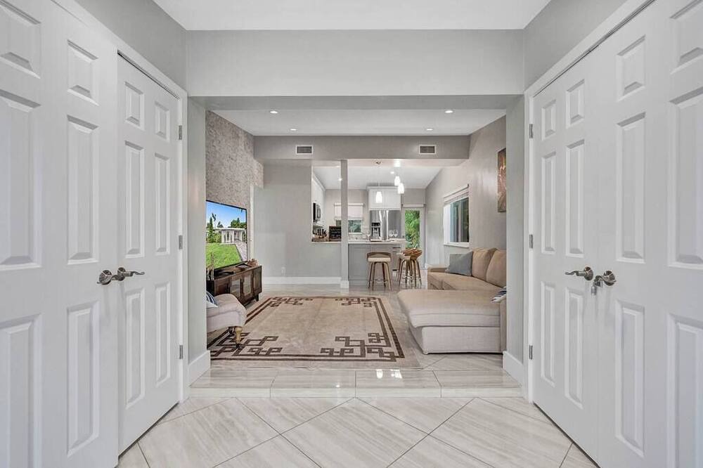 Photo of Others in Poinsettia Heights