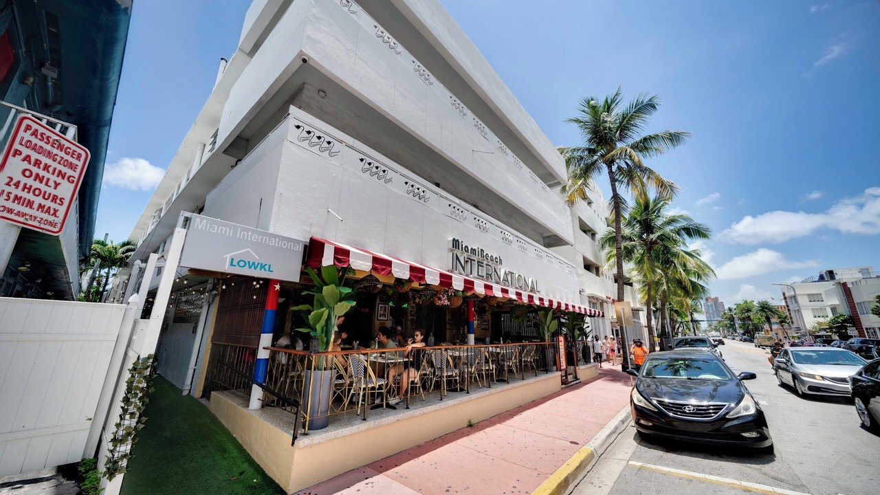Photo of Outdoor in Flamingo/Lummus