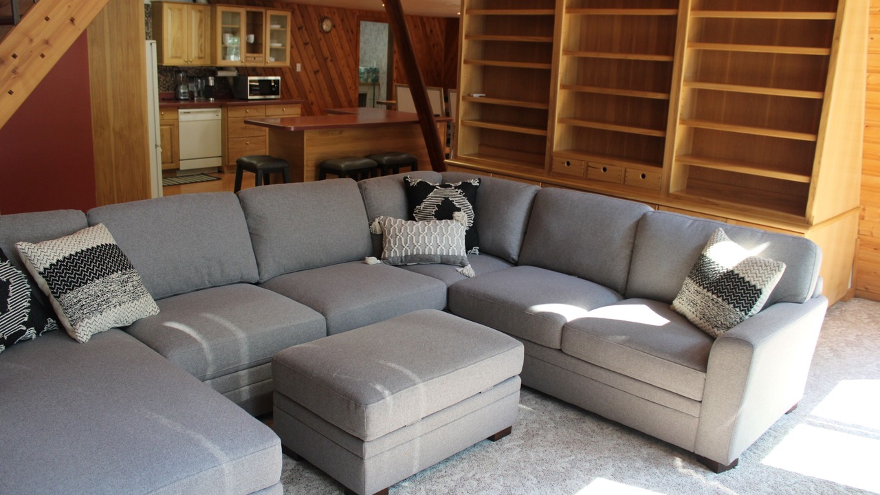Photo of Livingroom in Eureka