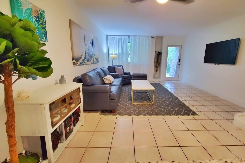 Photo of Livingroom in Royal Poinciana