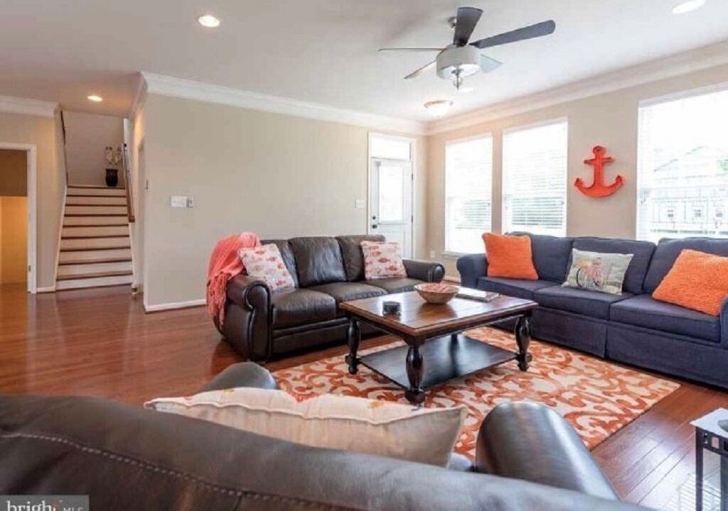 Photo of Livingroom in Long Neck
