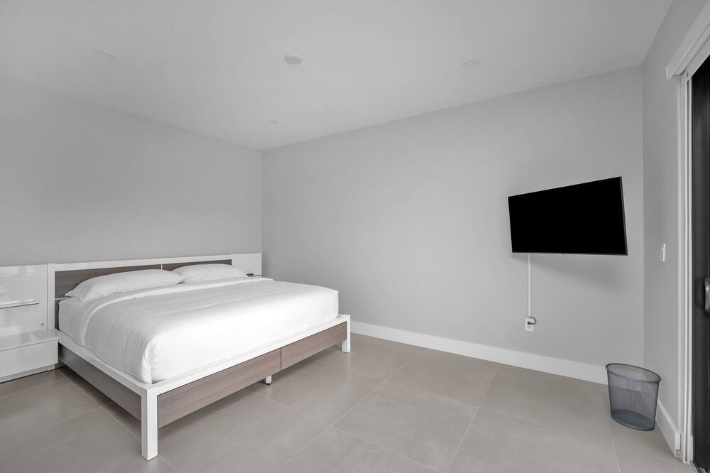 Photo of Bedroom in Tarpon River
