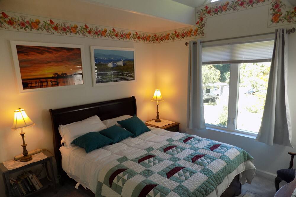 Photo of Bedroom in Lottsburg