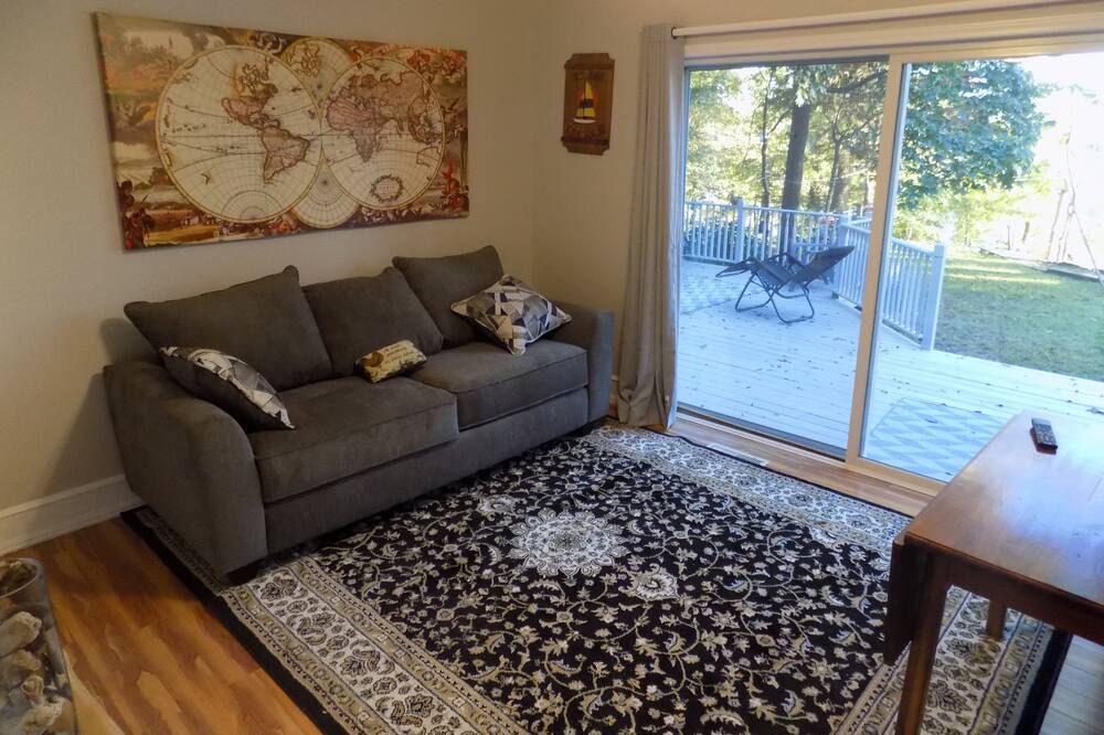 Photo of Livingroom in Lottsburg