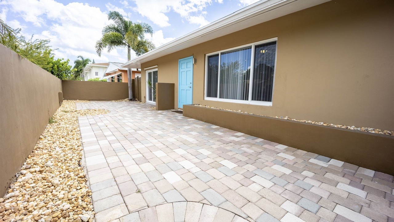 Photo of Outdoor in Oakland Park