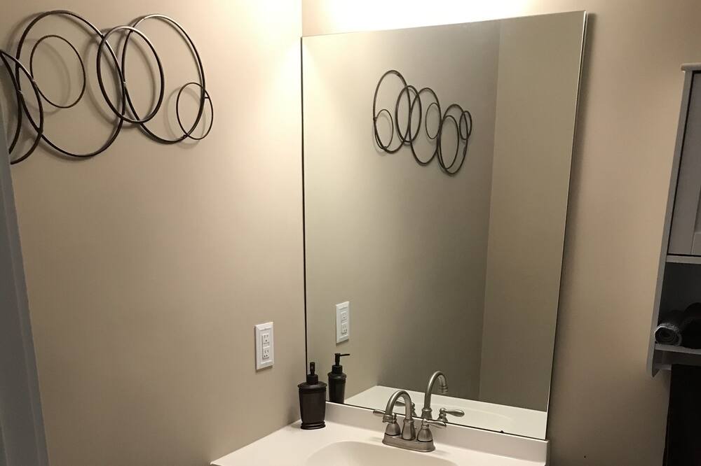 Photo of Bathroom in Unionville