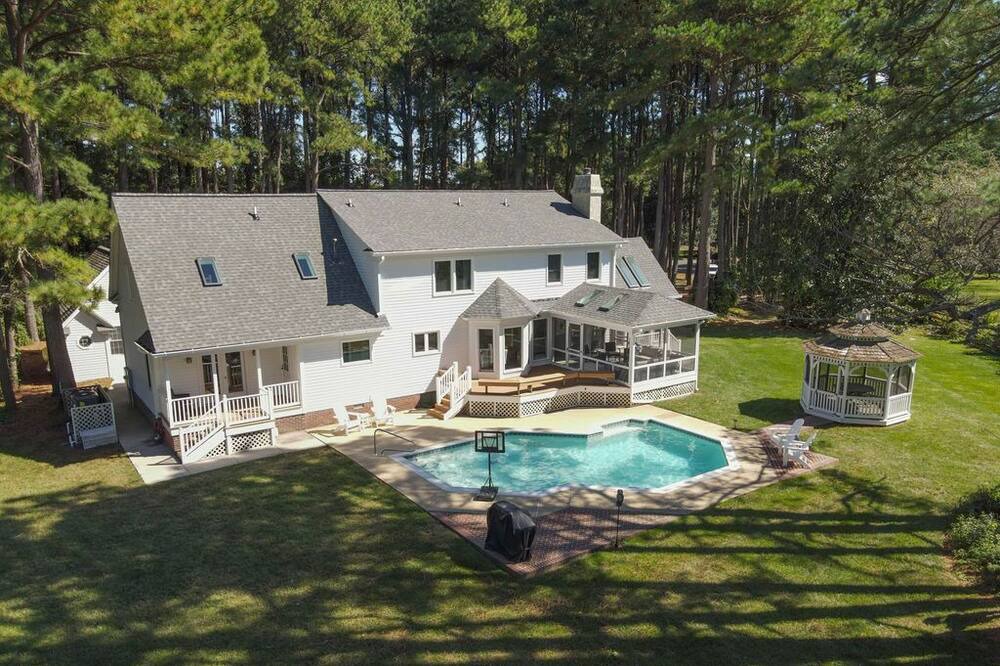 Photo of Outdoor in Easton