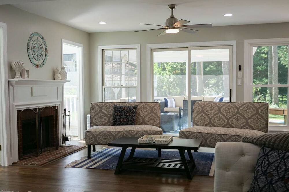 Photo of Livingroom in Easton