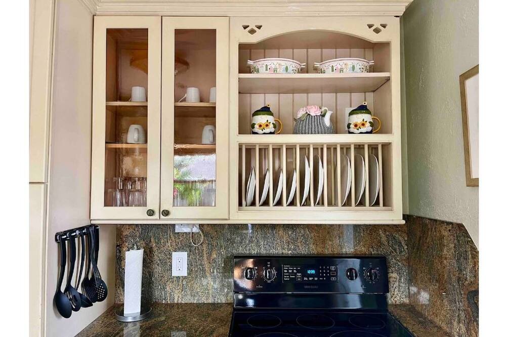 Photo of Kitchen in Royal Poinciana