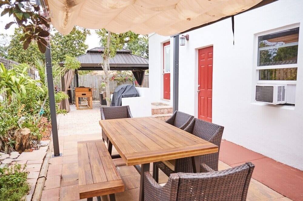 Photo of Patio Balcony in Royal Poinciana