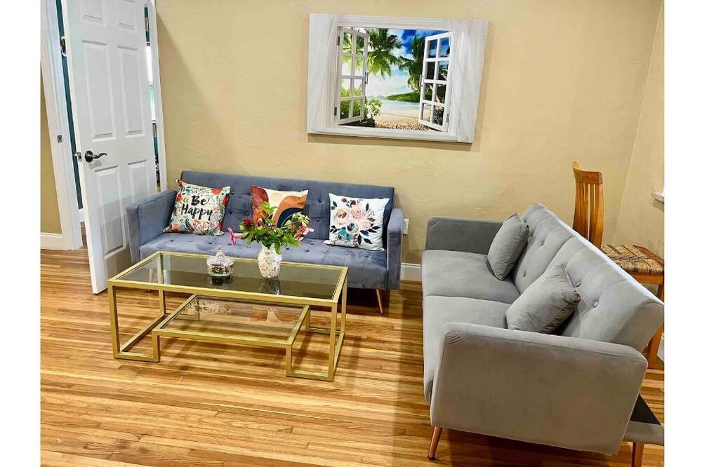 Photo of Livingroom in Royal Poinciana