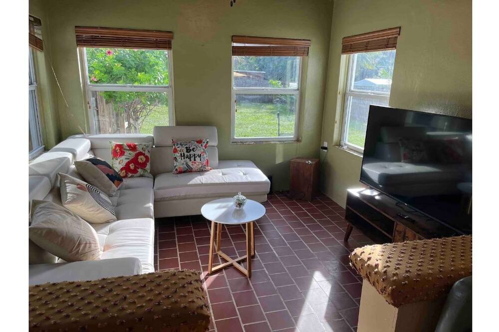 Photo of Livingroom in Royal Poinciana