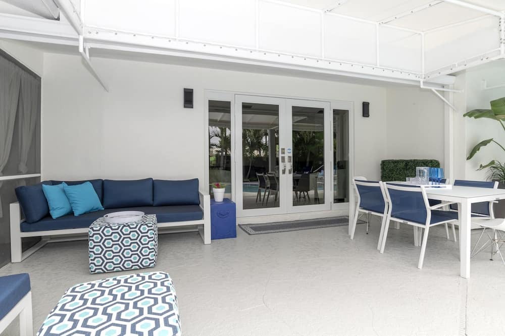 Photo of Patio Balcony in South Corals