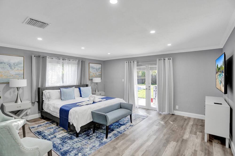Photo of Bedroom in Lighthouse Point