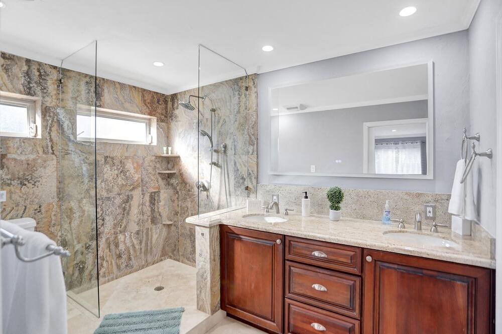 Photo of Bathroom in Lighthouse Point
