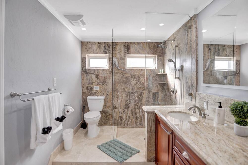 Photo of Bathroom in Lighthouse Point