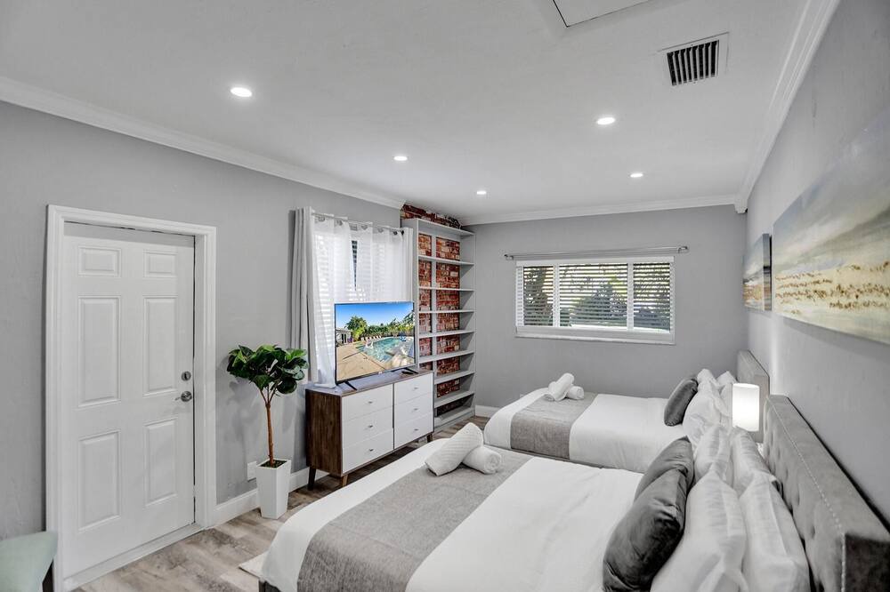 Photo of Bedroom in Lighthouse Point