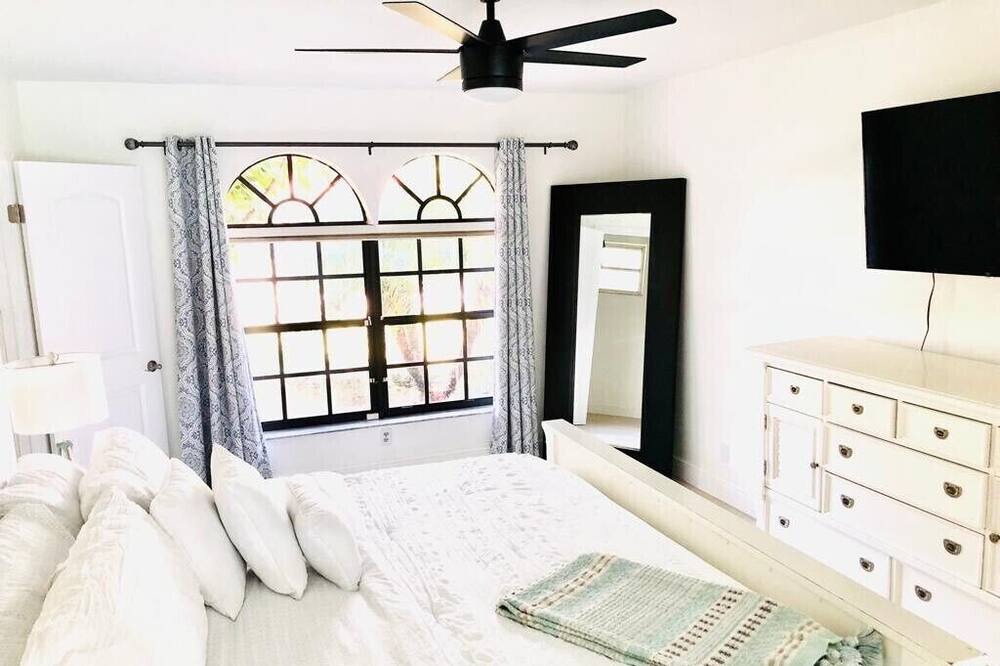 Photo of Bedroom in Boca Raton