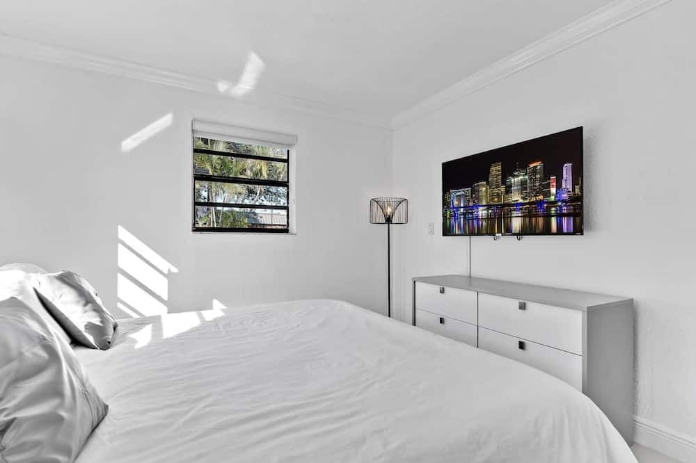 Photo of Bedroom in Driftwood