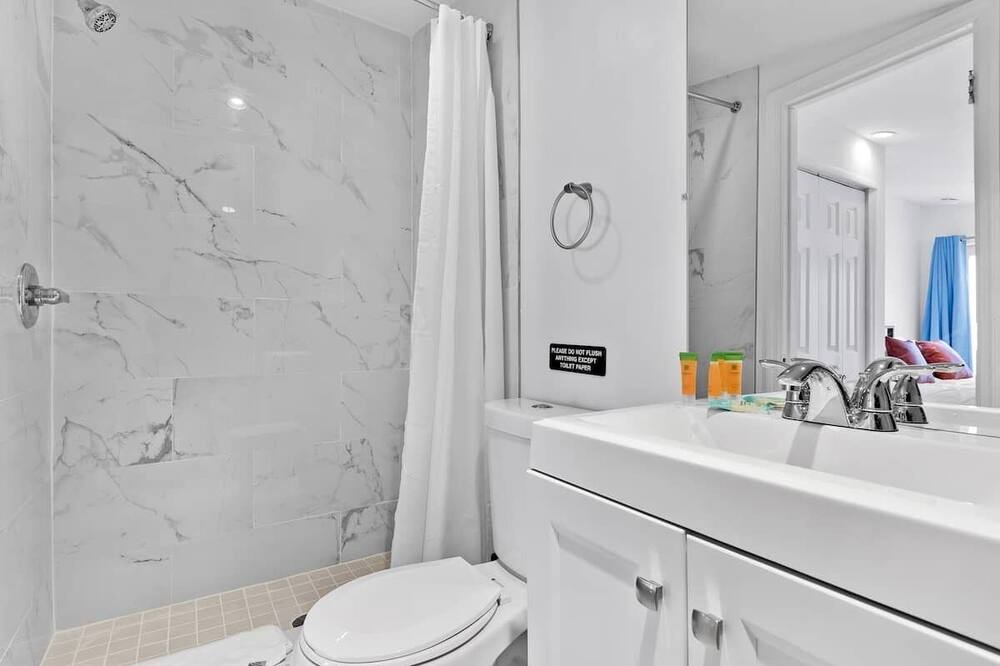 Photo of Bathroom in Driftwood