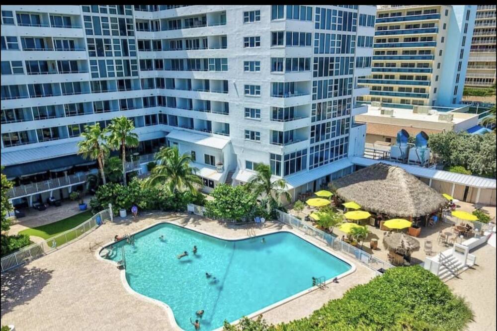 Photo of Outdoor in Bermuda Riviera
