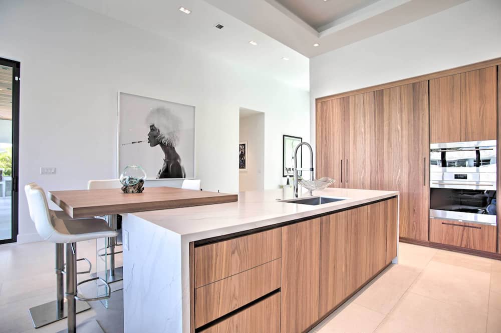 Photo of Kitchen in Coral Ridge