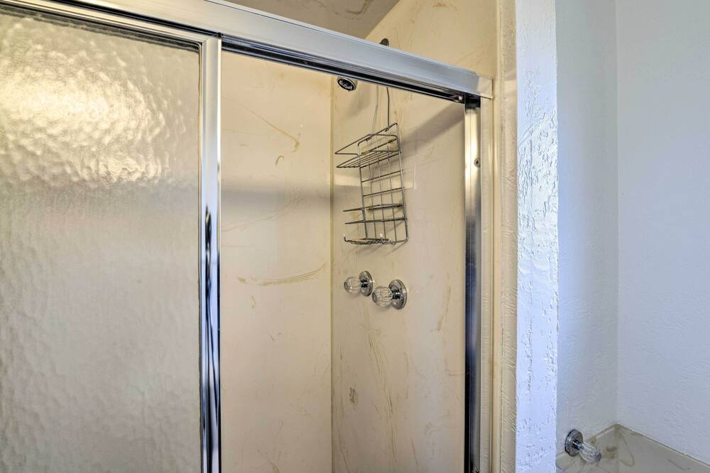 Photo of Bathroom in Edray
