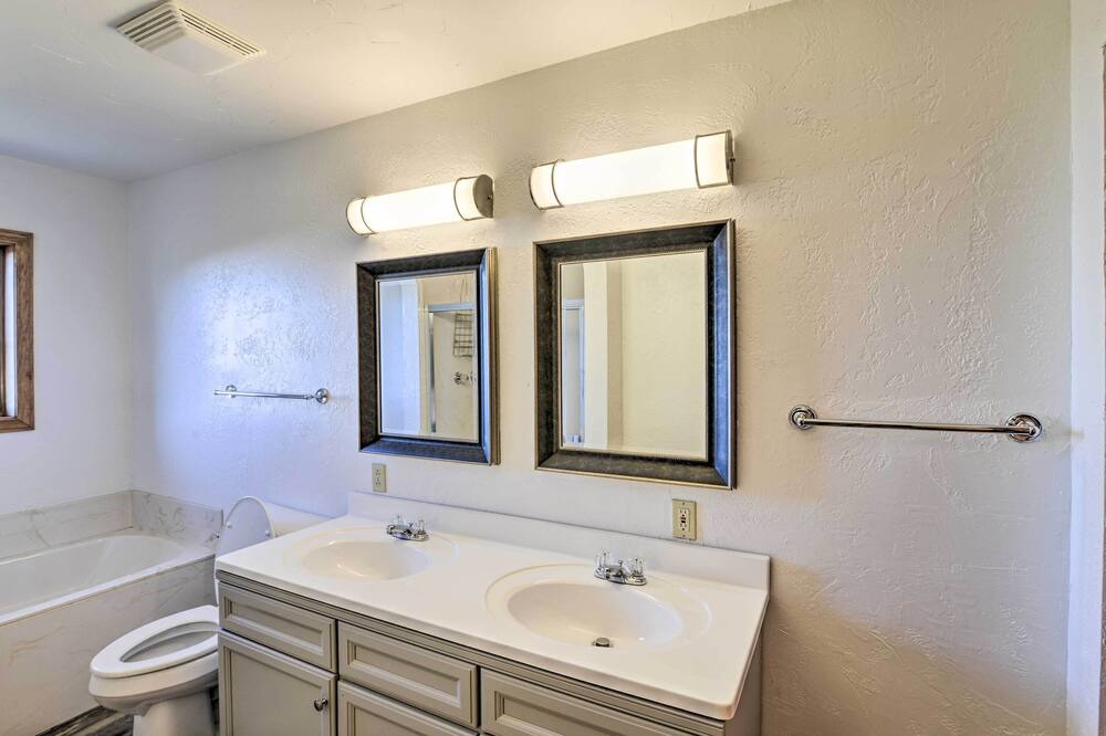 Photo of Bathroom in Edray
