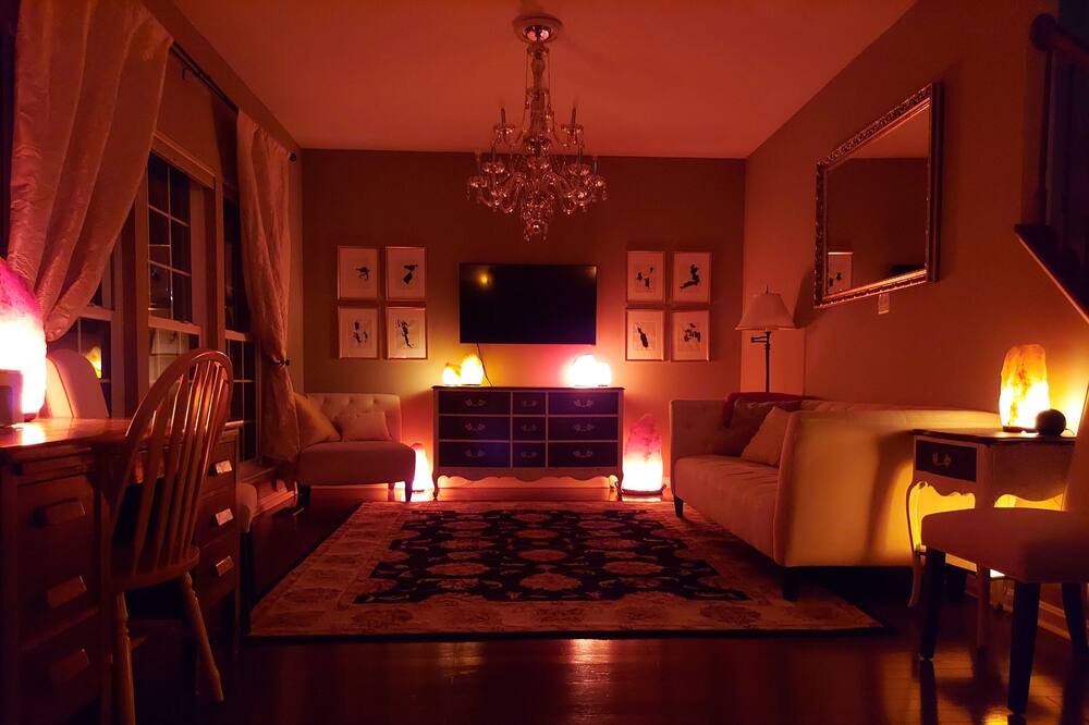 Photo of Livingroom in Cedar Mountain