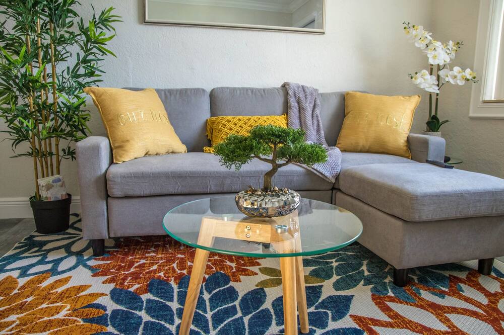 Photo of Livingroom in West Park