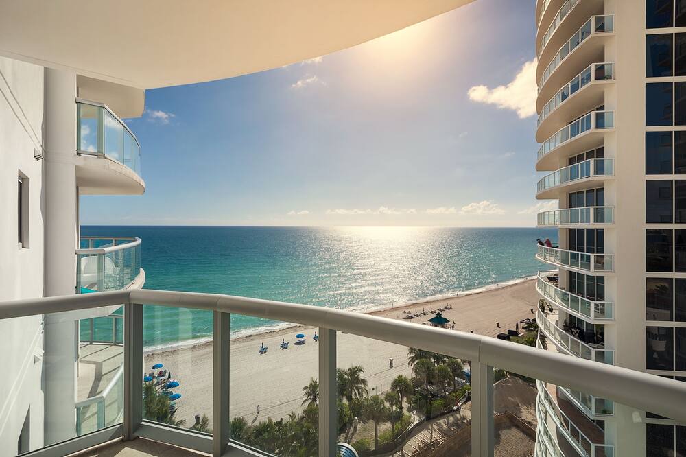 Photo of Patio Balcony in Sunny Isles Beach