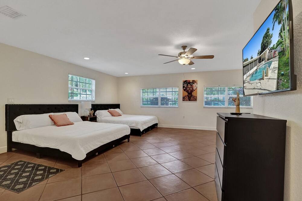 Photo of Others in Pembroke Pines