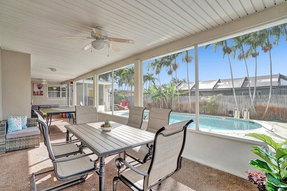 Photo of Outdoor in Pembroke Pines