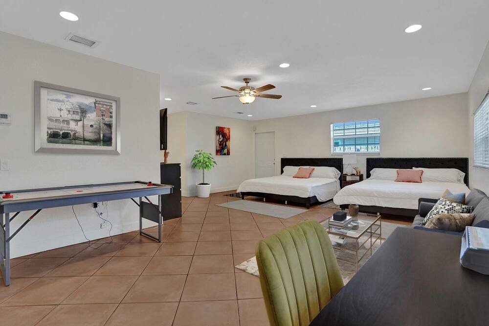 Photo of Others in Pembroke Pines