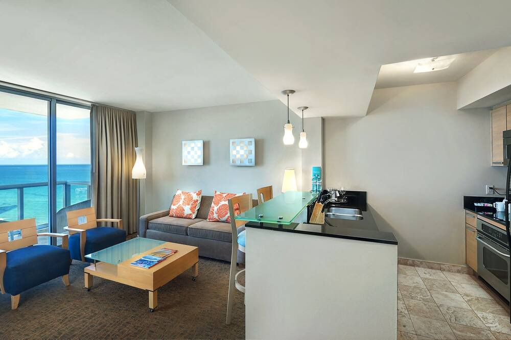 Photo of Livingroom in Sunny Isles Beach