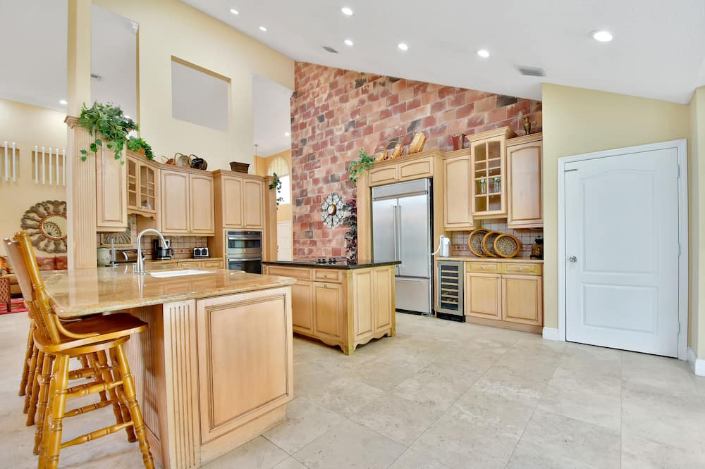 Photo of Kitchen in Southwest Ranches