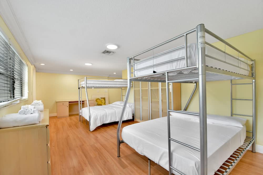 Photo of Bedroom in Southwest Ranches