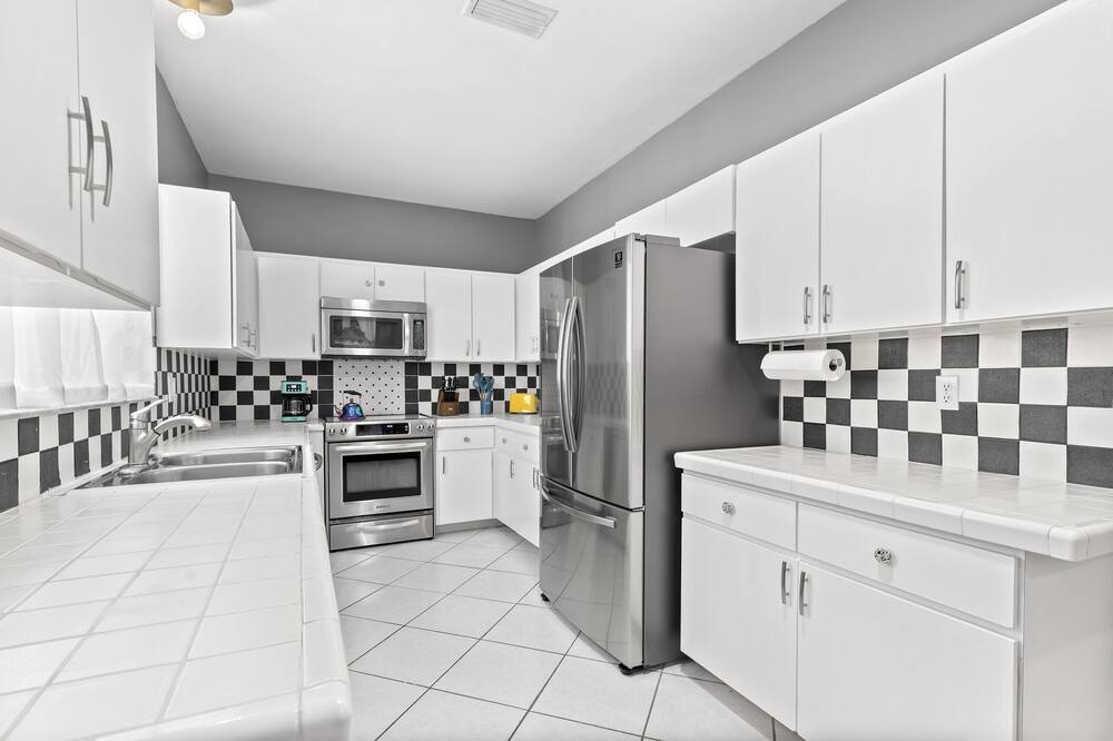 Photo of Kitchen in Colee Hammock