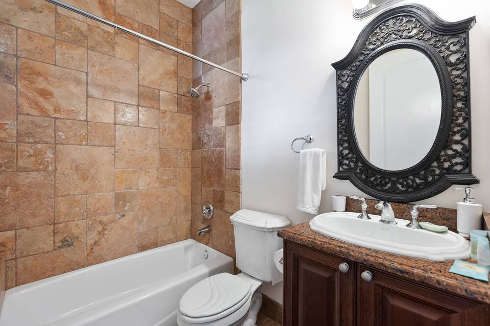 Photo of Bathroom in Eastern Shores