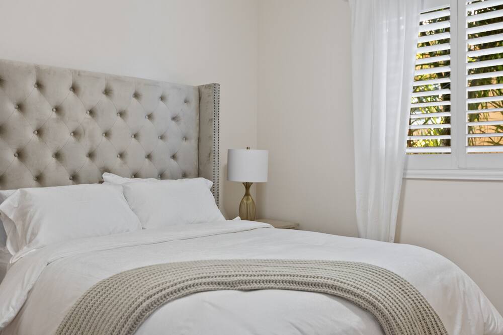 Photo of Bedroom in Eastern Shores