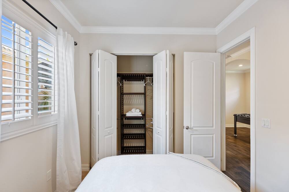 Photo of Bedroom in Eastern Shores