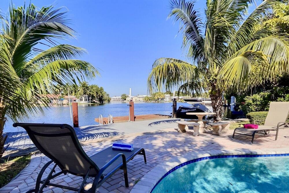Photo of Outdoor in Wilton Manors