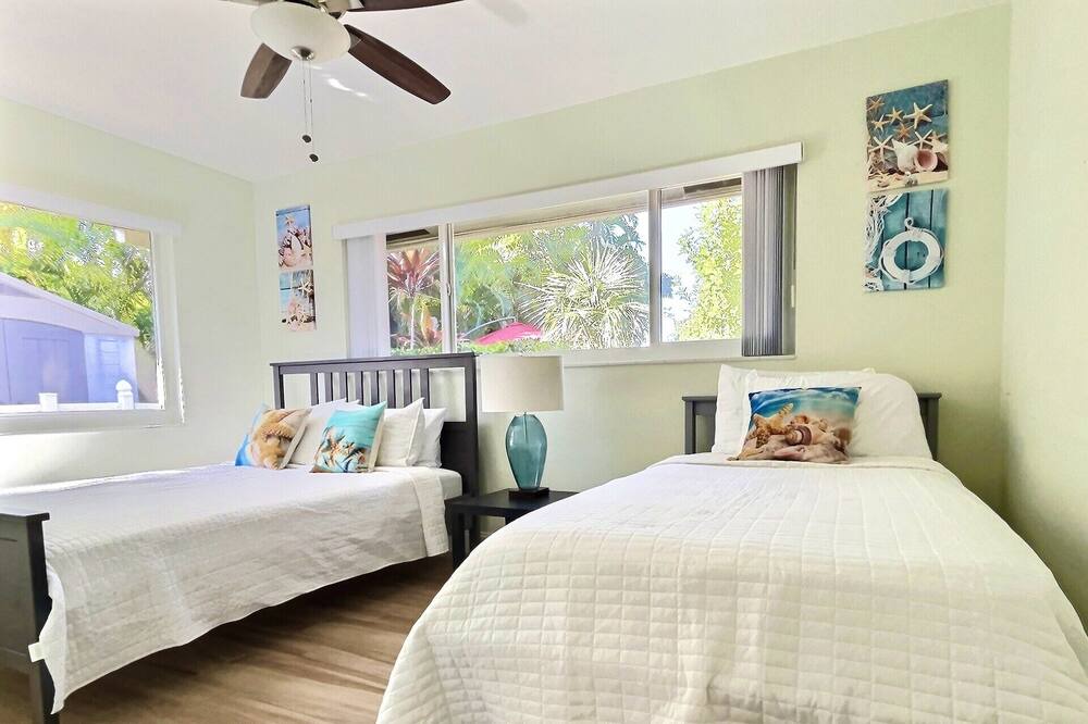 Photo of Bedroom in Wilton Manors