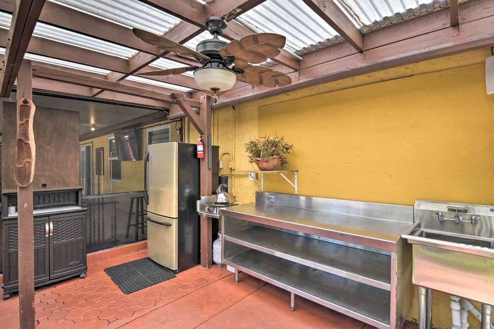Photo of Outdoor in Weston