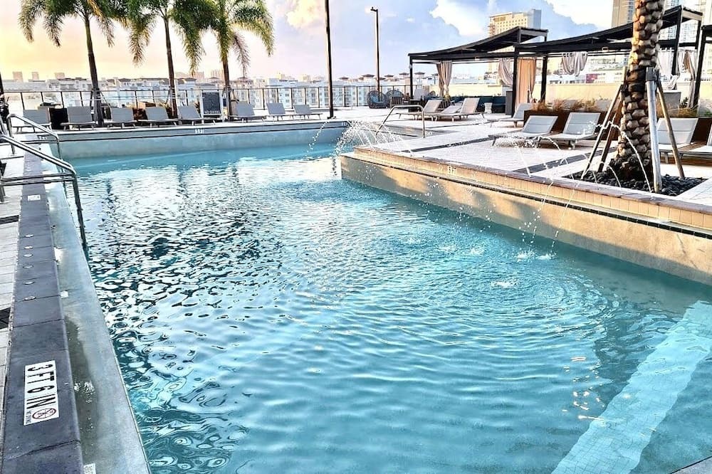 Photo of Outdoor in Flagler Village