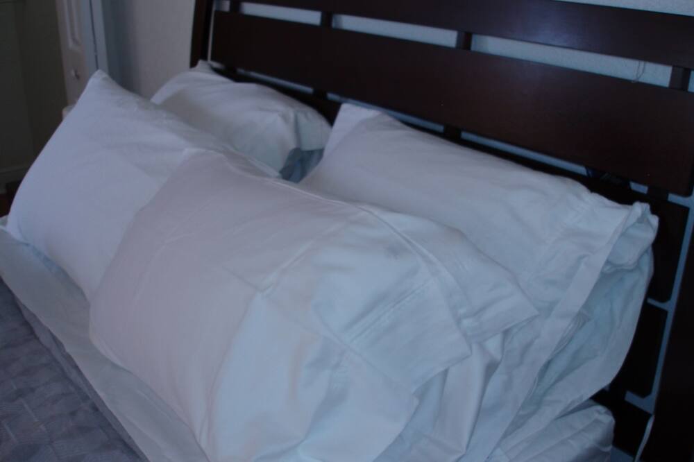 Photo of Bedroom in Miami Lakes