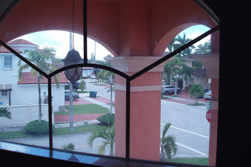 Photo of Others in Miami Lakes