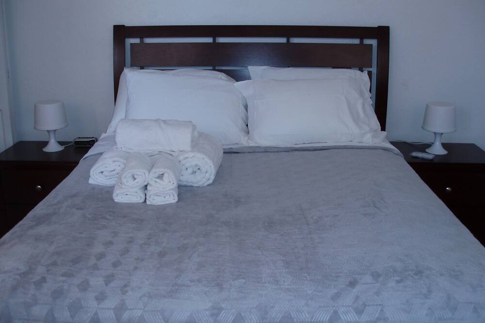 Photo of Bedroom in Miami Lakes